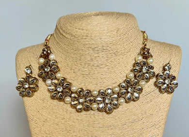 Necklace & Earrings Set: Pearl Collections