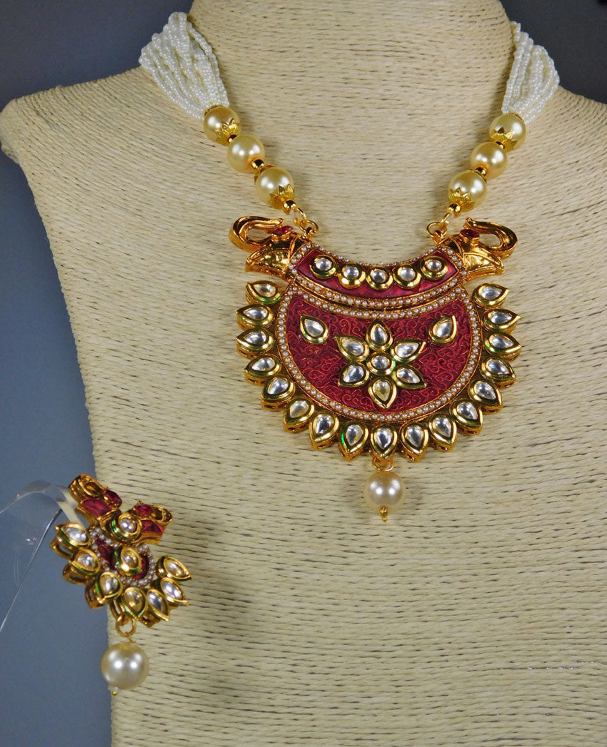 Necklace & Earrings Set: Pearls & Stones